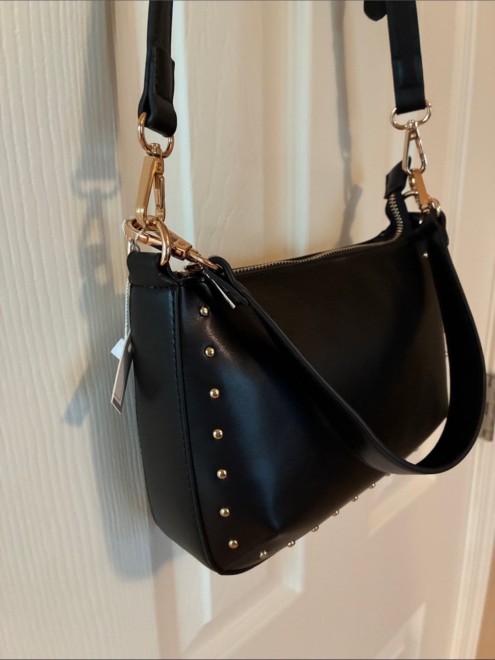 NWT Jen & Co Carmen Vegan Gold Stud Black Crossbody - Picture 3 of 14
